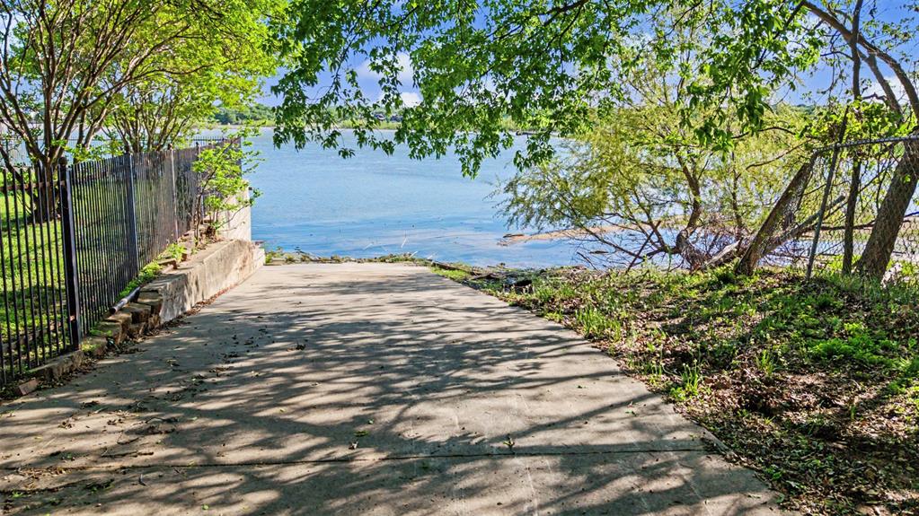 10203 Liberty School Road Azle, TX 76020 - Photo 33 of 37