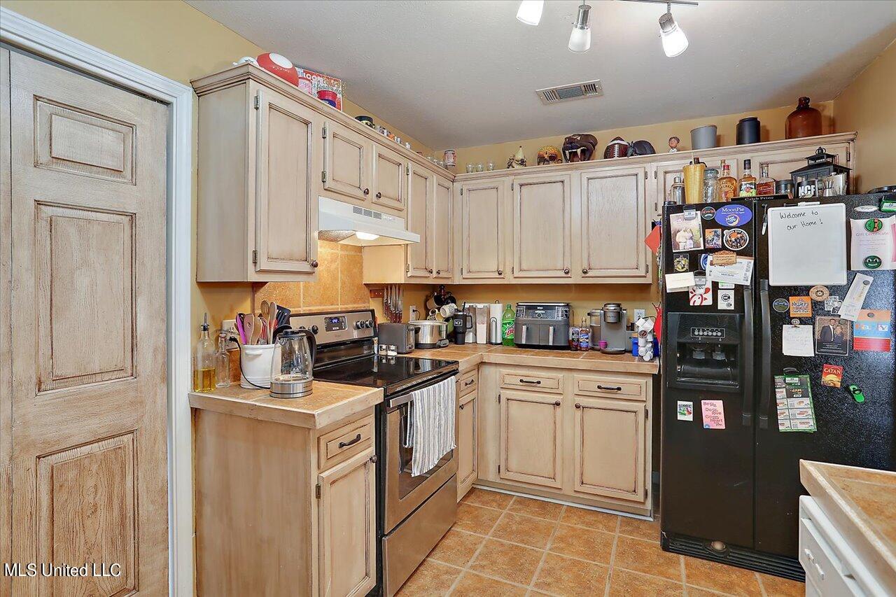 326 Evergreen Way Brandon, MS 39047 - Photo 11 of 26 11-326 Evergreen Way