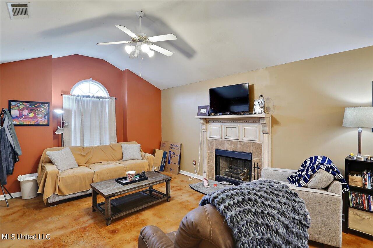 326 Evergreen Way Brandon, MS 39047 - Photo 7 of 26 07-326 Evergreen Way