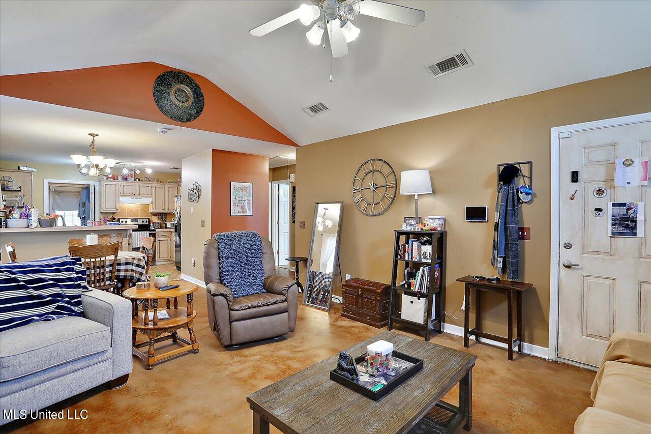 326 Evergreen Way Brandon, MS 39047 - Photo 8 of 26 08-326 Evergreen Way