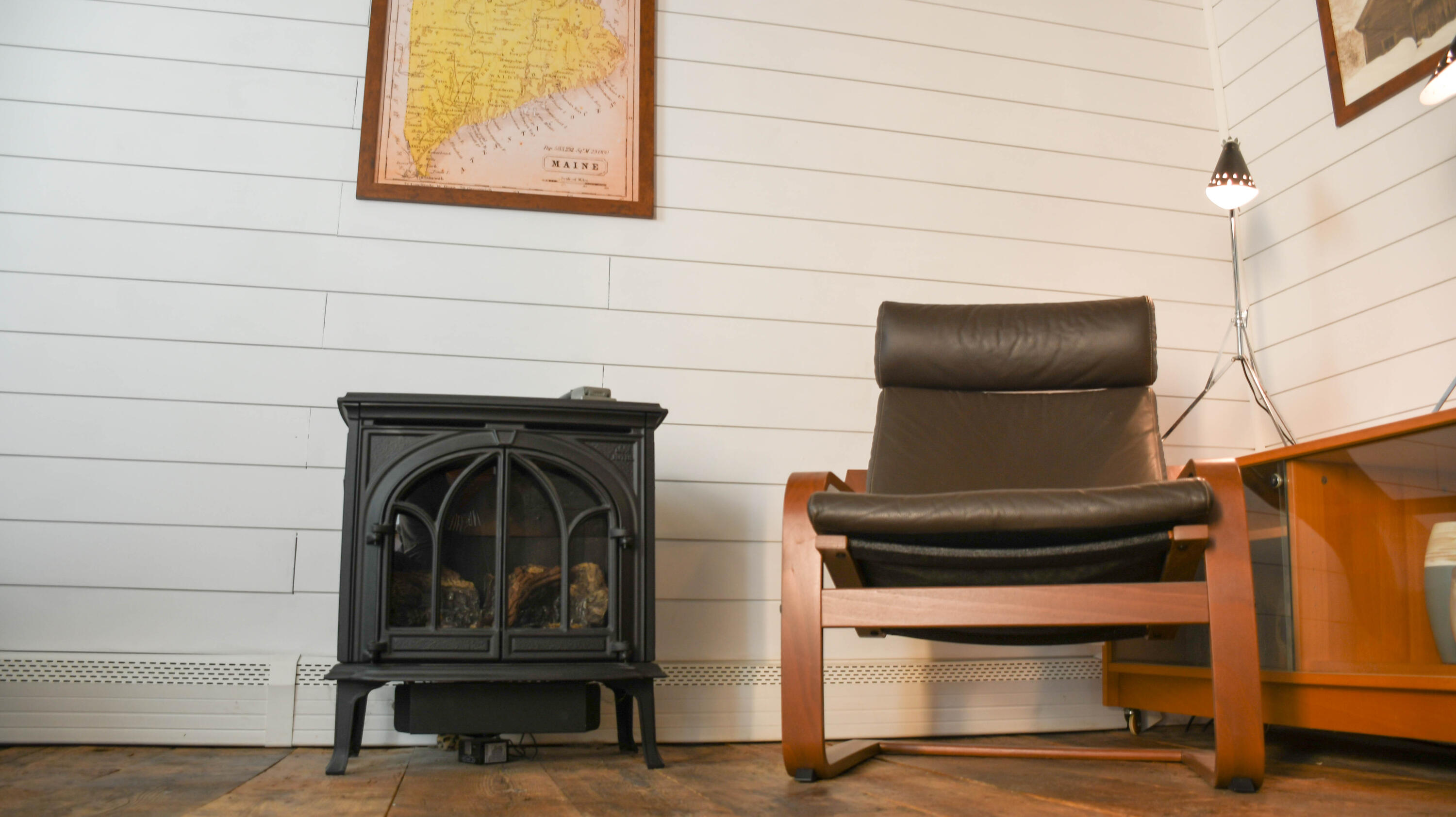 14 Main Street Windham, ME 04062 - Photo 19 of 34 jotul stove