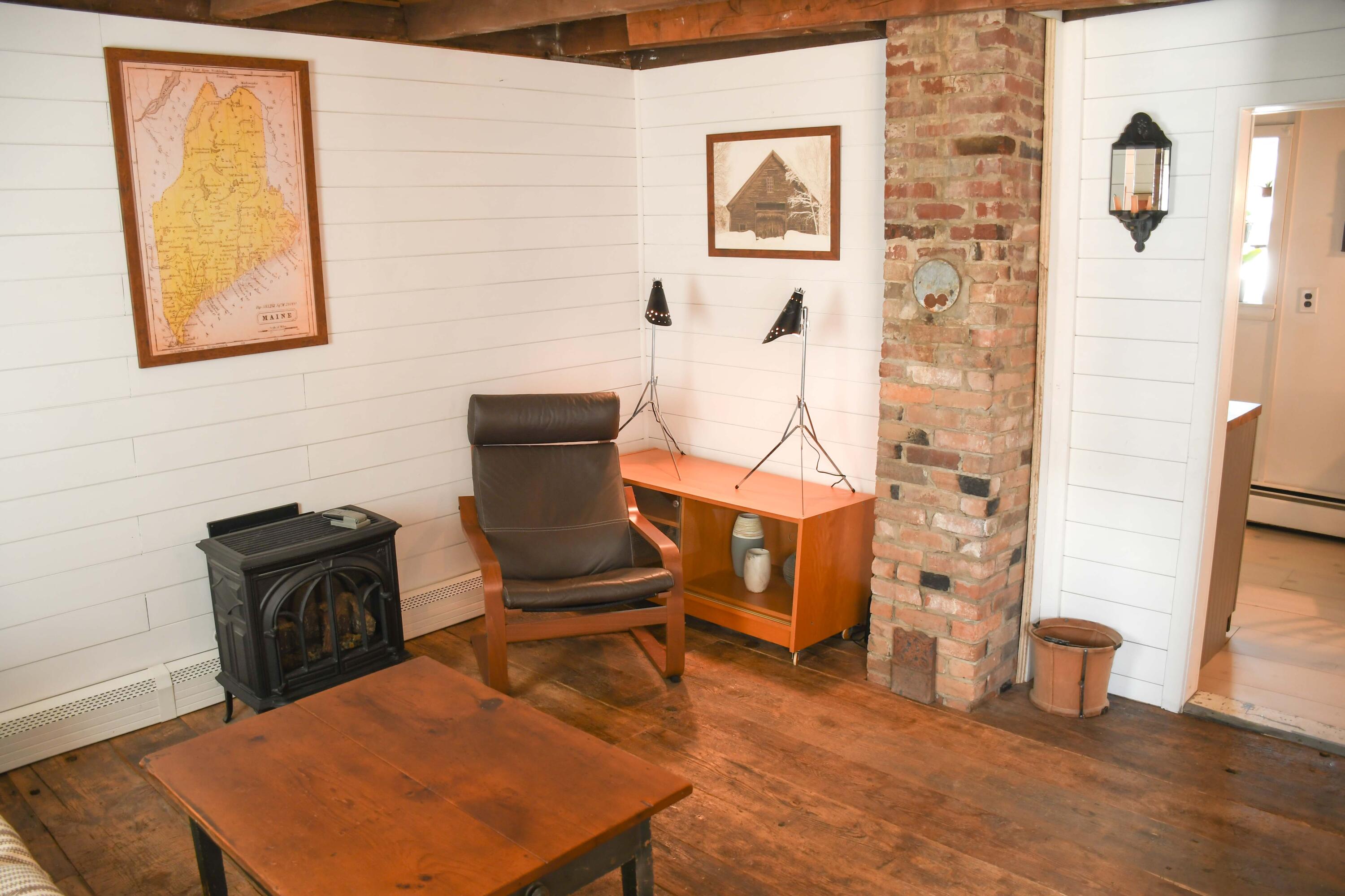 14 Main Street Windham, ME 04062 - Photo 22 of 34 living room