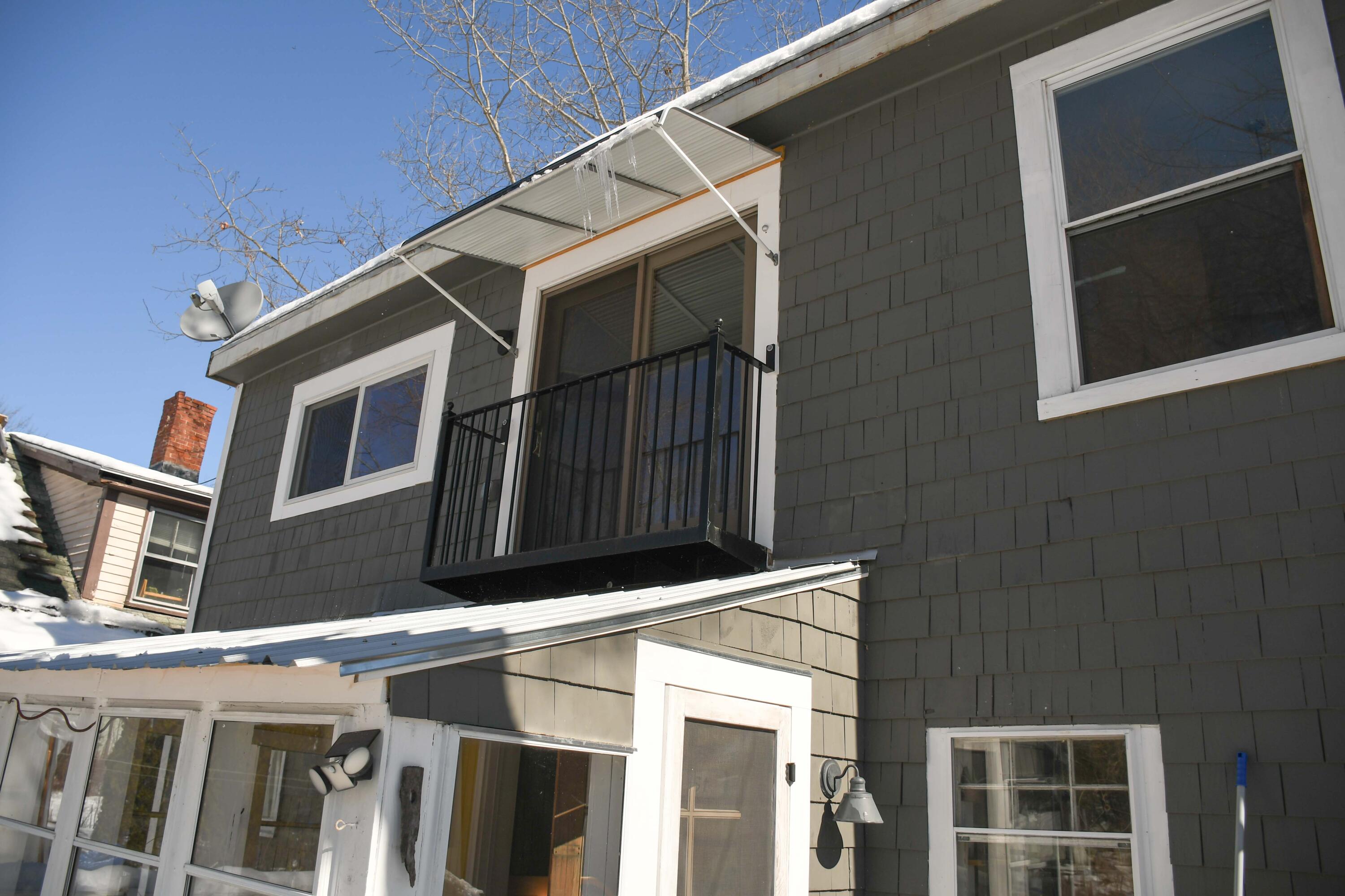 14 Main Street Windham, ME 04062 - Photo 3 of 34 Back balcony
