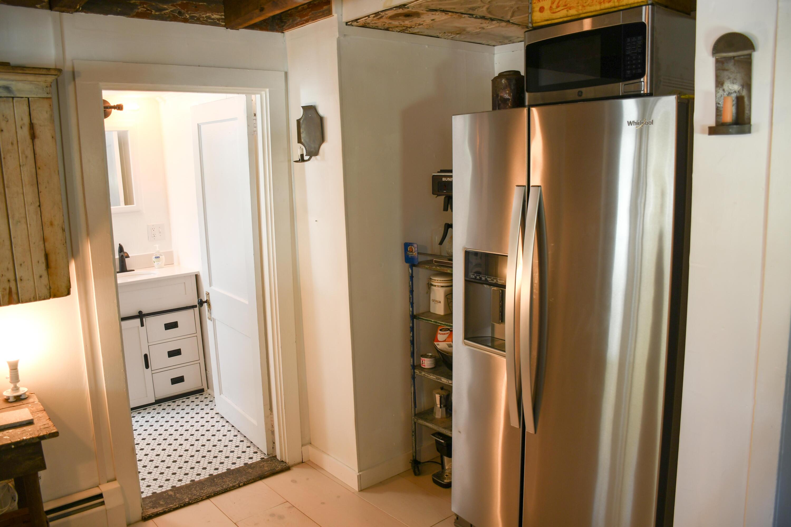 14 Main Street Windham, ME 04062 - Photo 10 of 34 kitchen appliance