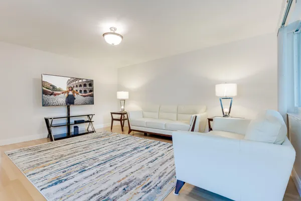 $2,500 | 509 Capri East, Unit 509, Delray Beach, FL 33484
