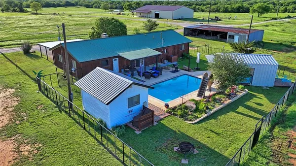 $859,999 | 978 Longbranch Road, Nocona, TX 76255