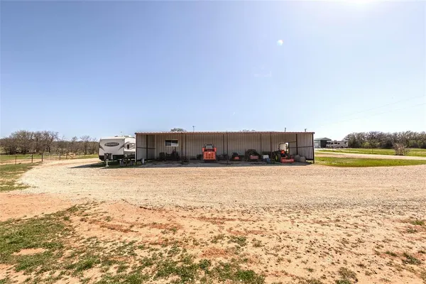 $859,999 | 978 Longbranch Road, Nocona, TX 76255
