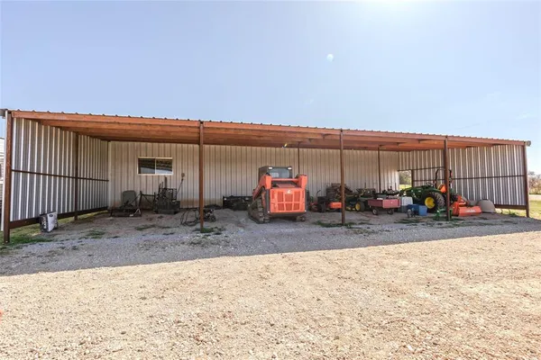 $859,999 | 978 Longbranch Road, Nocona, TX 76255