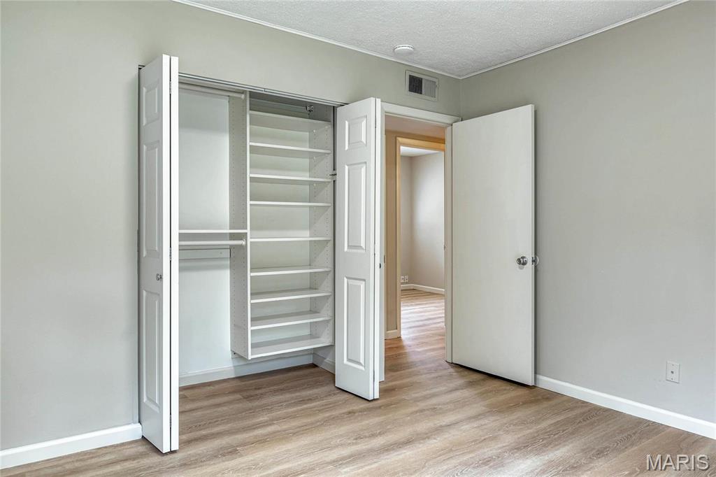 241 Ries Road Ballwin, MO 63021 - Photo 13 of 23