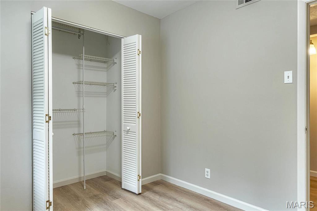 241 Ries Road Ballwin, MO 63021 - Photo 18 of 23