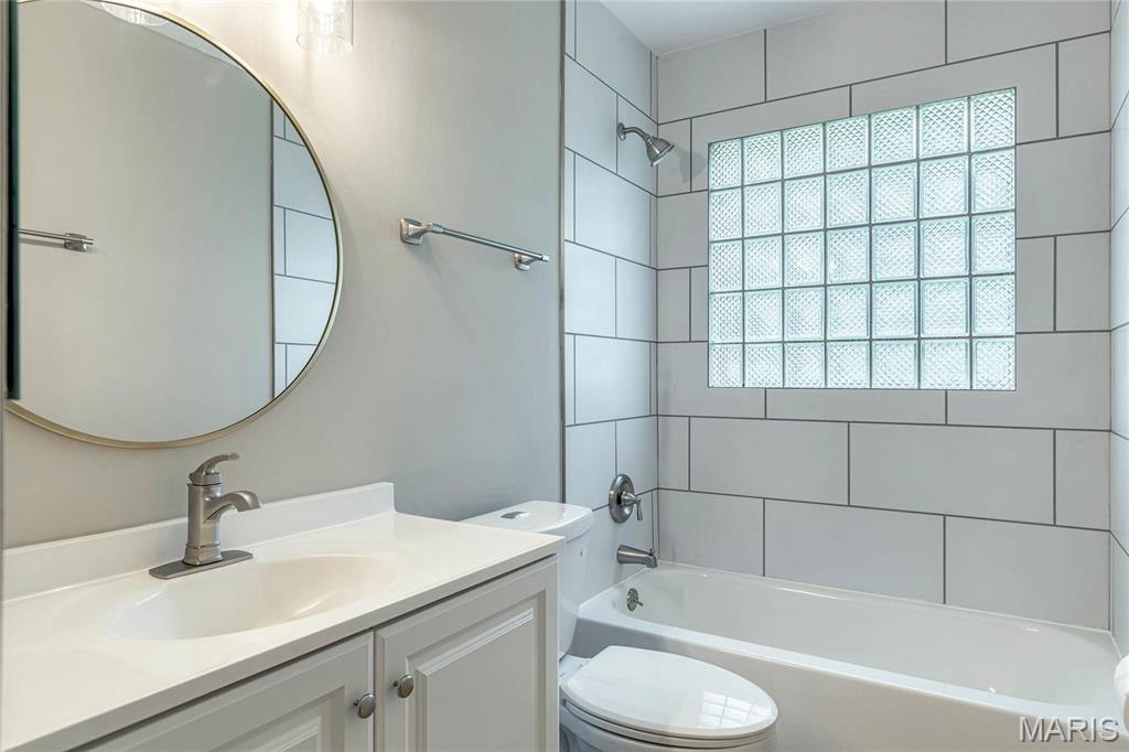 241 Ries Road Ballwin, MO 63021 - Photo 19 of 23