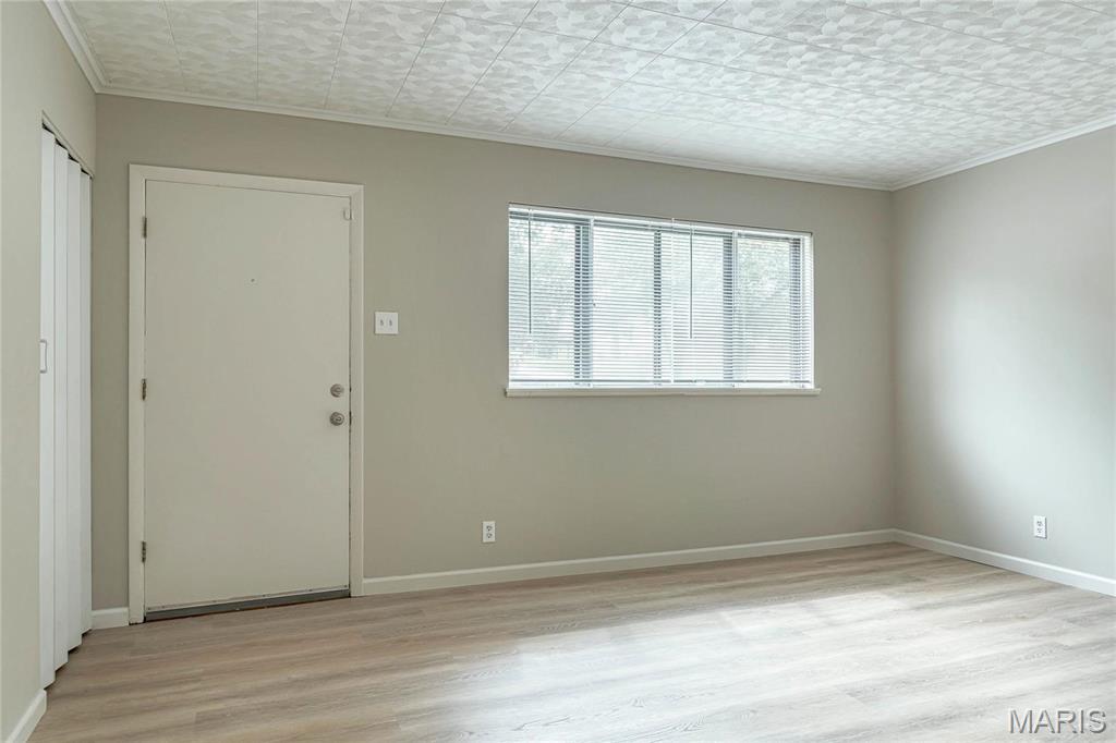 241 Ries Road Ballwin, MO 63021 - Photo 2 of 23