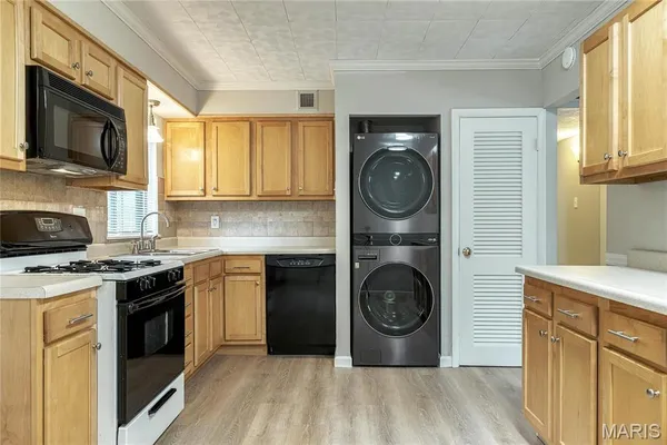 $2,195 | 241 Ries Road, Ballwin, MO 63021