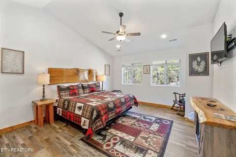 $759,000 | 330 Rainbow Circle, Townsend, TN 37882