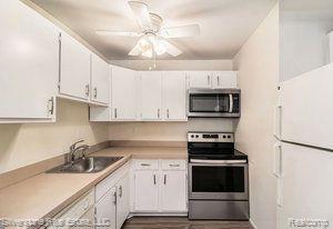 4921 Crooks Road, Unit M1 Royal Oak, MI 48073 - Photo 9 of 21 Gallery Image 9