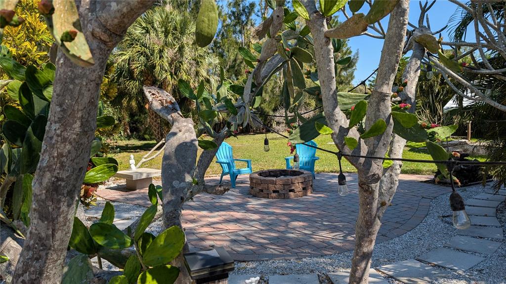 109 Burney Road Osprey, FL 34229 - Photo 38 of 56 Gallery Image 38