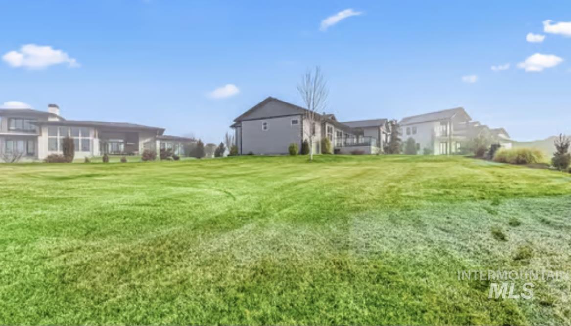 16353 Brunello Court Caldwell, ID 83607 - Photo 34 of 34 View of green lawn