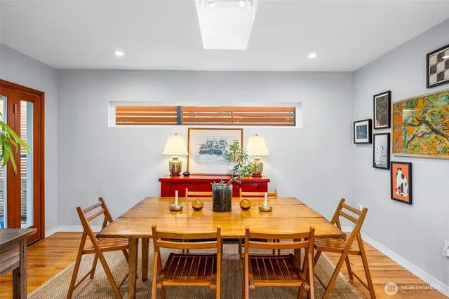 $1,375,000 | 904 North 36th Street, Renton, WA 98056