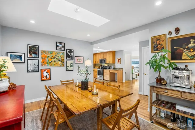 $1,375,000 | 904 North 36th Street, Renton, WA 98056