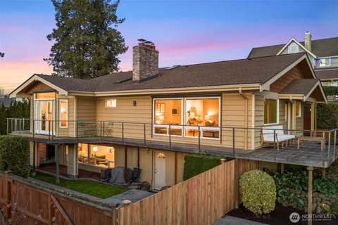 $1,375,000 | 904 North 36th Street, Renton, WA 98056