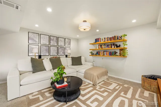 $1,375,000 | 904 North 36th Street, Renton, WA 98056