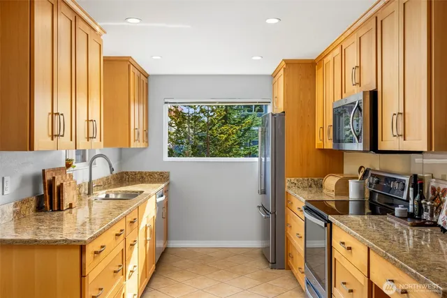 $1,375,000 | 904 North 36th Street, Renton, WA 98056