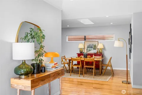 $1,375,000 | 904 North 36th Street, Renton, WA 98056