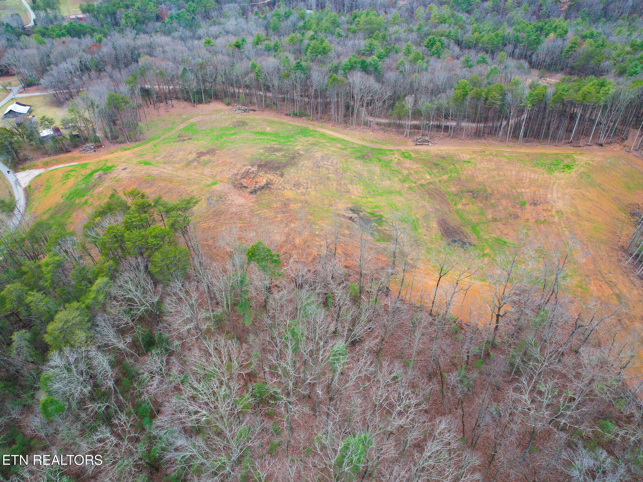 624 Creek Road Tellico Plains, TN 37385 - Photo 5 of 8 624 Creek Rd - 3