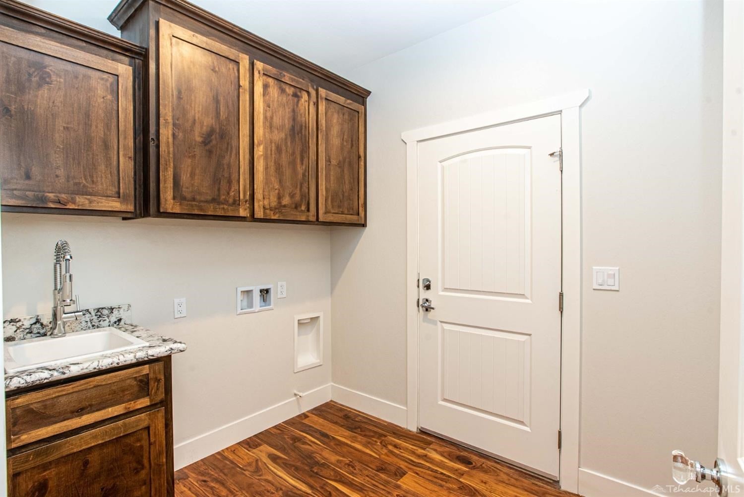 29980 North Lower Valley Road Tehachapi, CA 93561 - Photo 10 of 24 Gallery Image 10