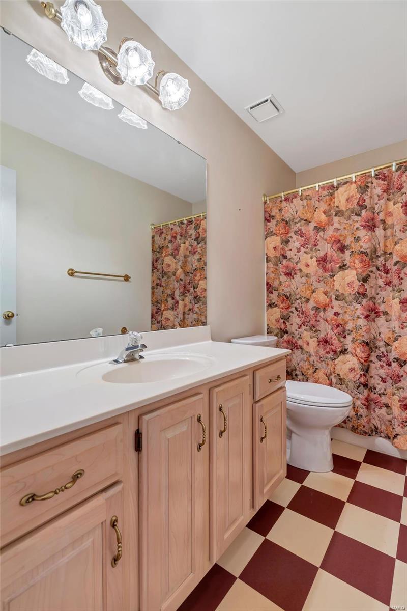 712 Wheatfield Ridge Court Defiance, MO 63341 - Photo 24 of 48 Gallery Image 24