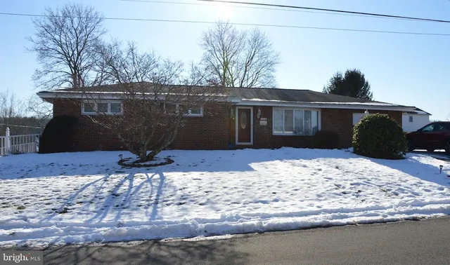 $289,000 | 116 West Vine Street, Ringtown, PA 17967