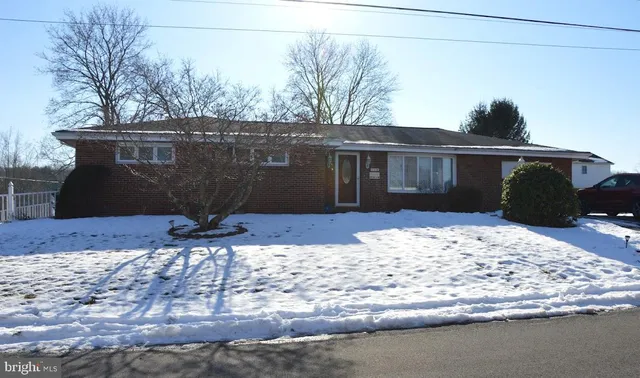 $289,000 | 116 West Vine Street, Ringtown, PA 17967
