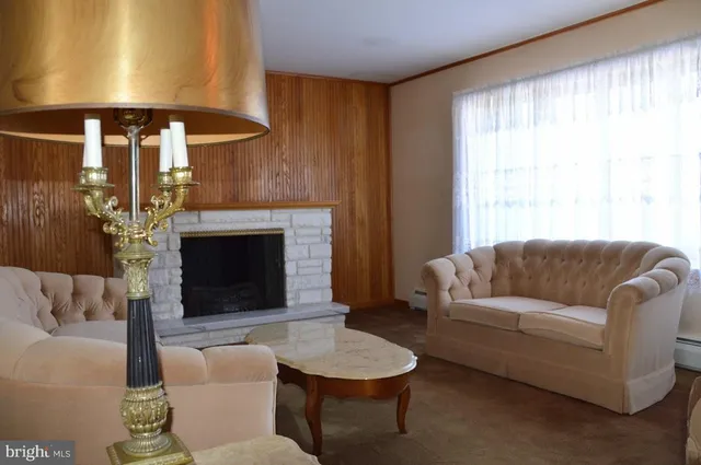 $289,000 | 116 West Vine Street, Ringtown, PA 17967