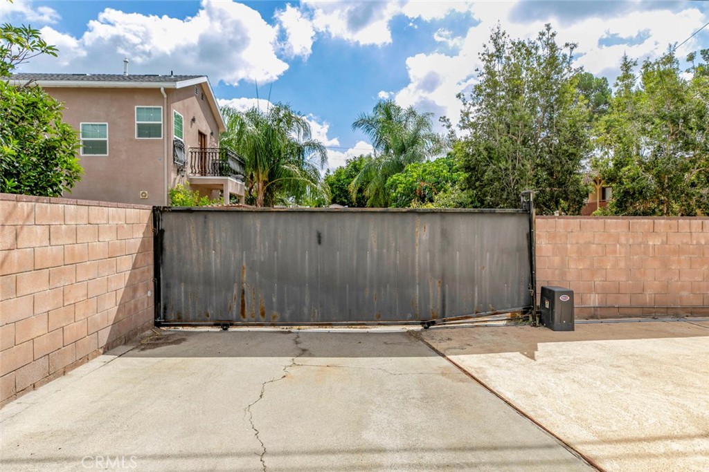 13166 Aztec Street Sylmar, CA 91342 - Photo 37 of 48 a view of wooden fence