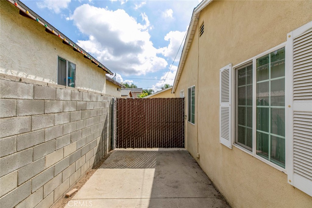 13166 Aztec Street Sylmar, CA 91342 - Photo 5 of 48