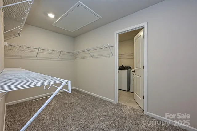 a view of utility room