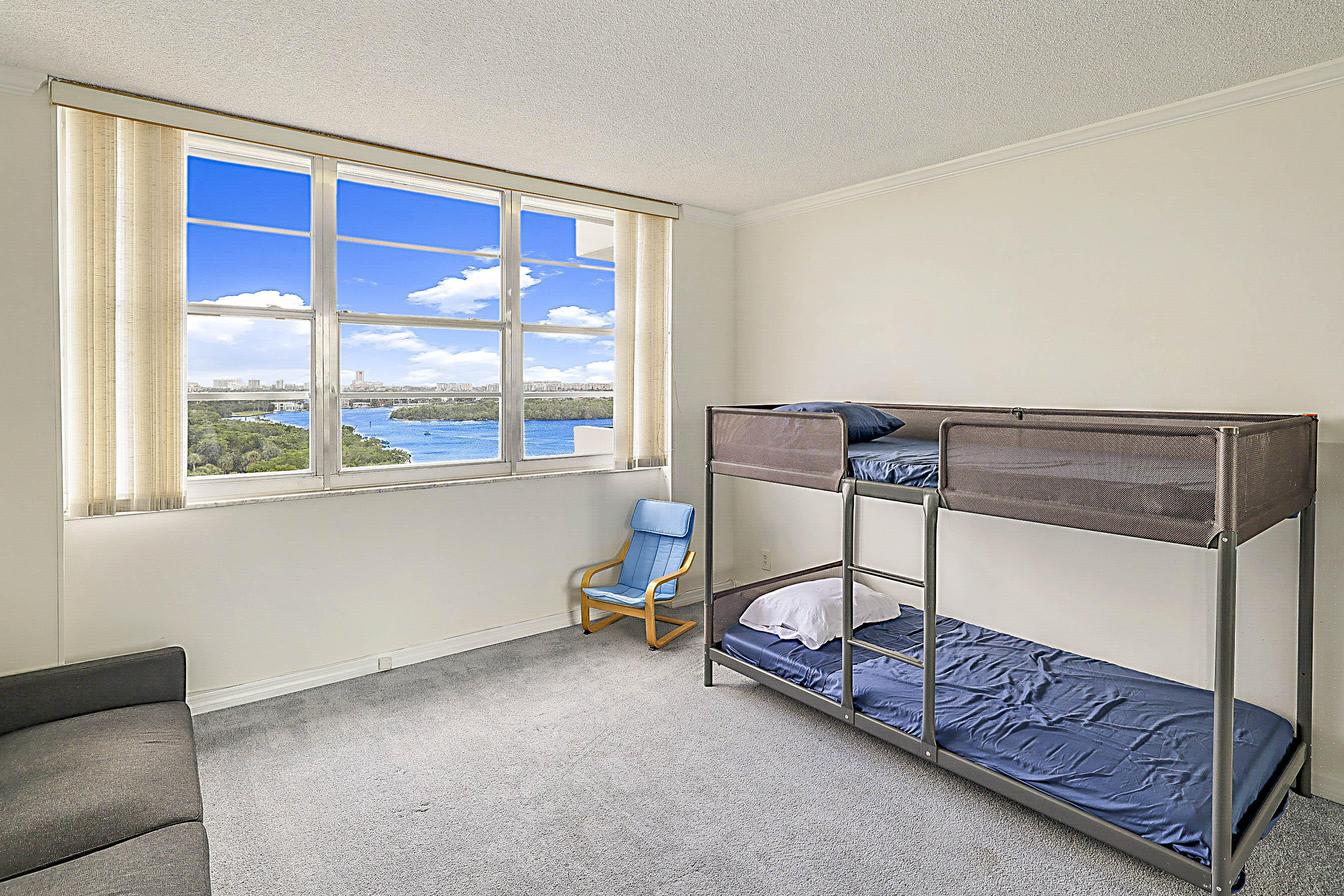 2121 North Ocean Boulevard, Unit 1105W Boca Raton, FL 33431 - Photo 22 of 58 Guest bedroom