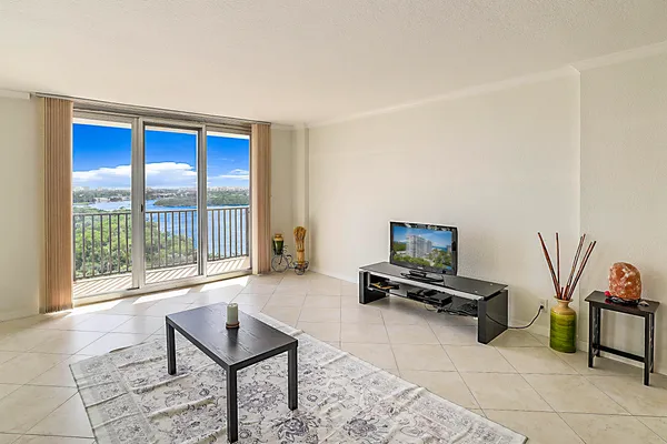 $5,000 | 2121 North Ocean Boulevard, Unit 1105W, Boca Raton, FL 33431