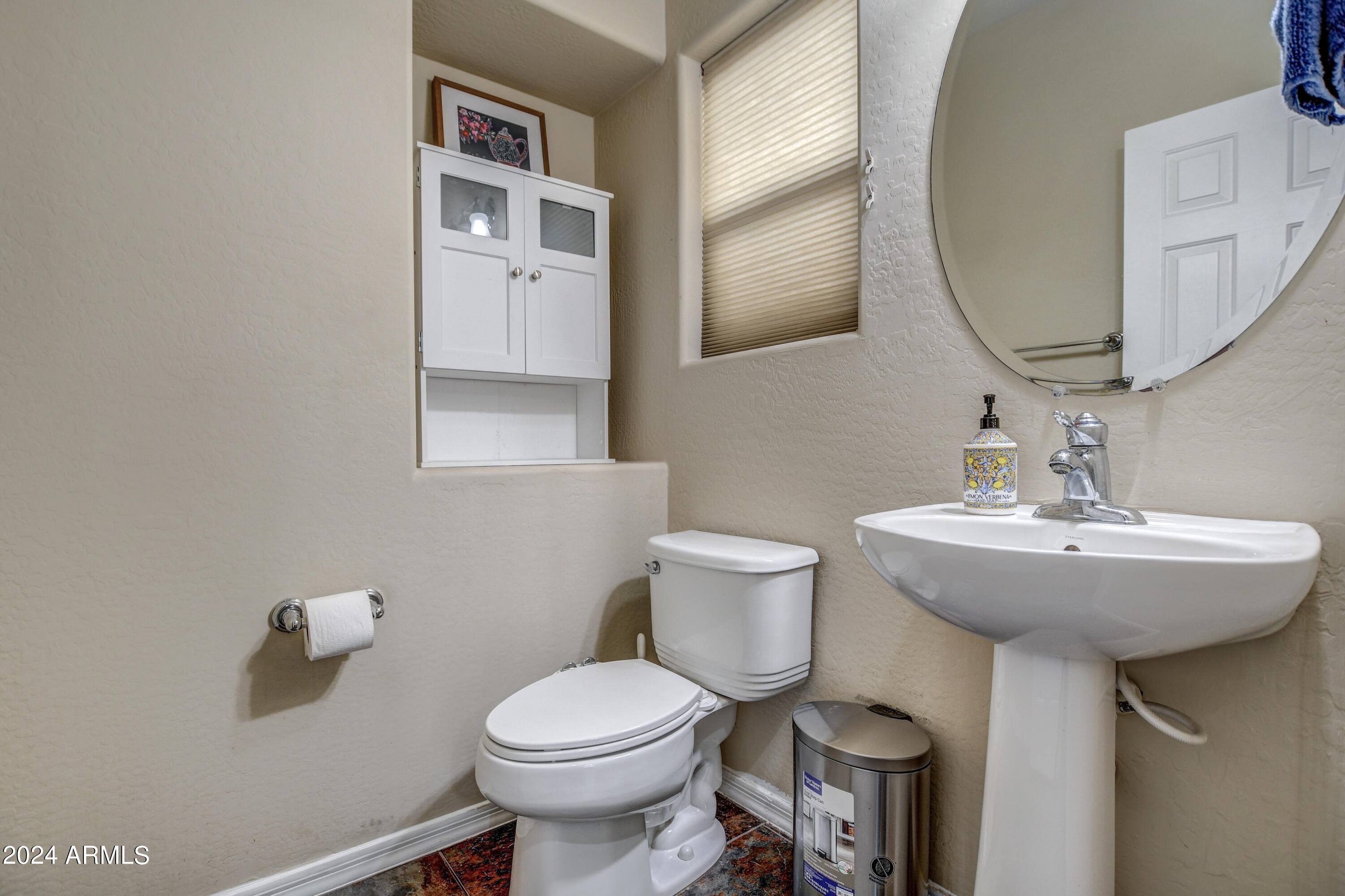 2015 West Davis Road Phoenix, AZ 85023 - Photo 39 of 62 Half Bath 1, 1