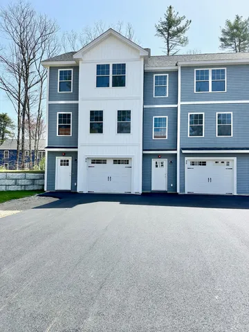 $419,900 | 8 B The Crossings At Village Center Drive, Barrington, NH 03825