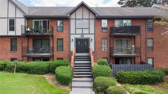 $245,000 | 6851 Roswell Road, Unit O28, Atlanta, GA 30328