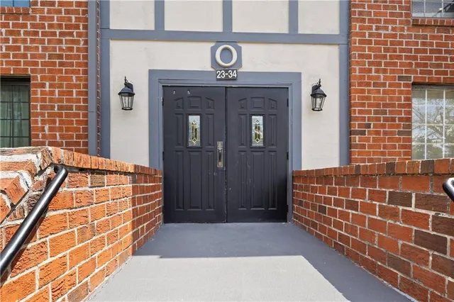 $245,000 | 6851 Roswell Road, Unit O28, Atlanta, GA 30328