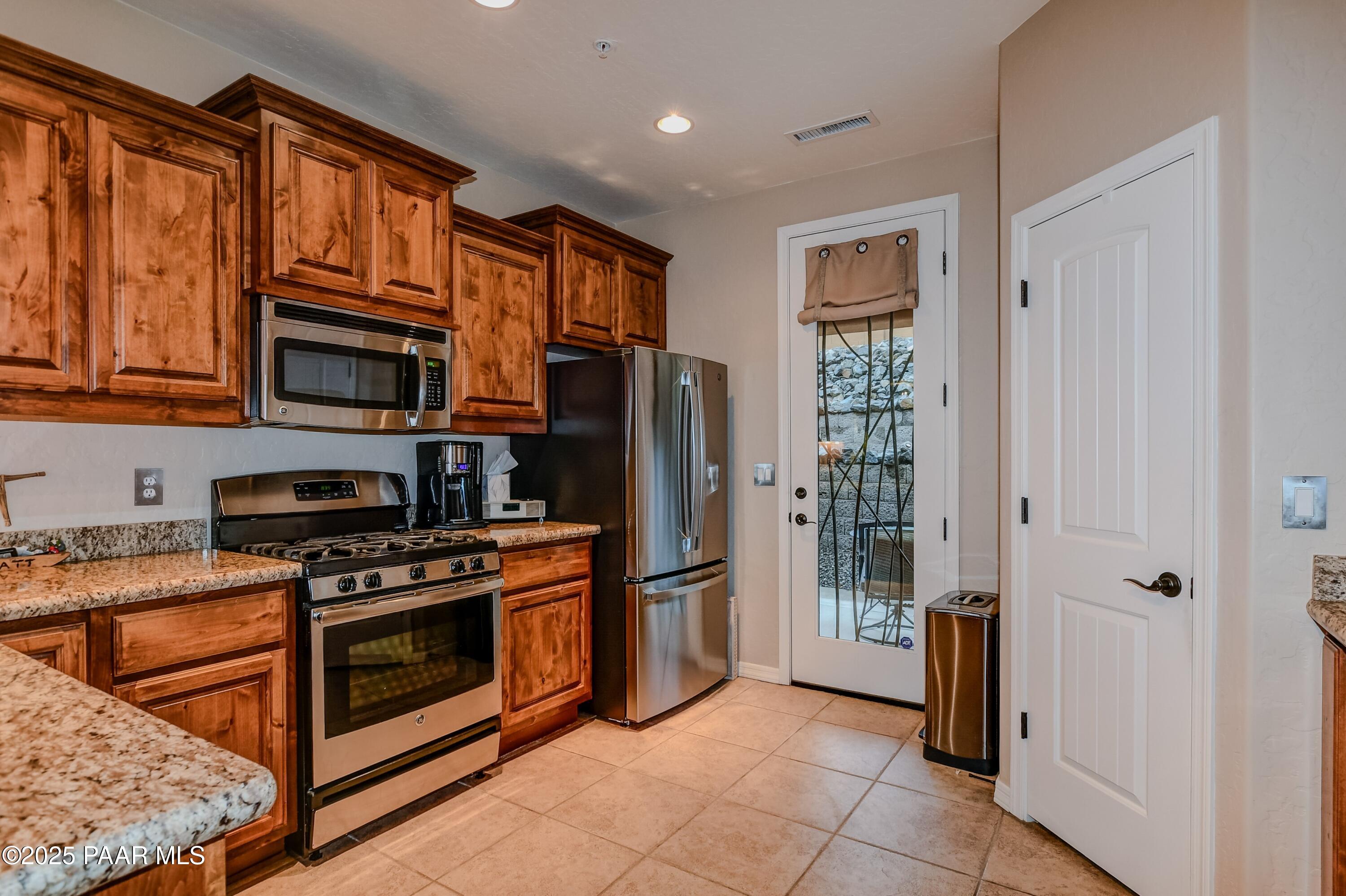 345 Breezy Road Prescott, AZ 86301 - Photo 5 of 15 Kitchen with Pantry