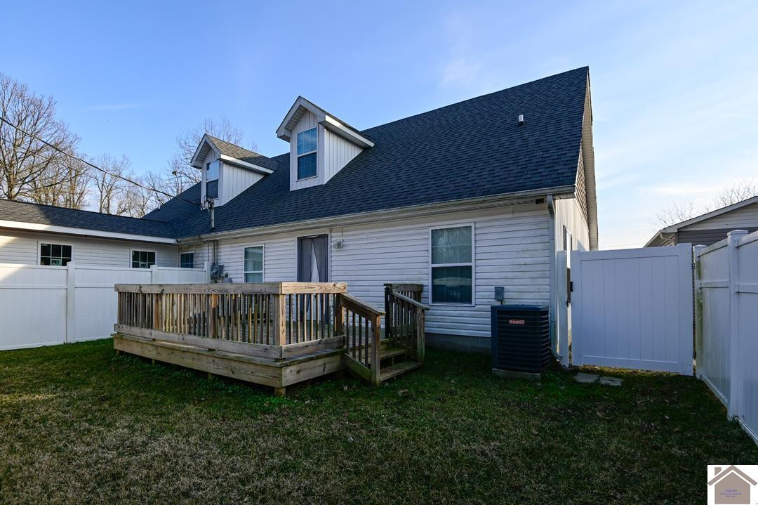 1706 Lane-a Road Paducah, KY 42003 - Photo 22 of 23 Deck