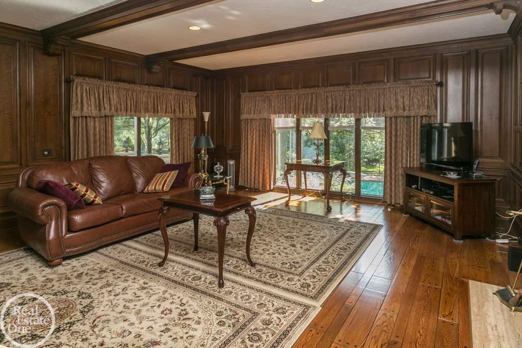 5941 Southgate Road Rochester, MI 48306 - Photo 13 of 71