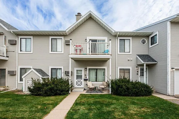 $145,000 | 3305 15th Avenue South, Unit B, Fargo, ND 58103