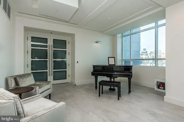 $3,150 | 100 Harborview Drive, Unit 513, Baltimore, MD 21230