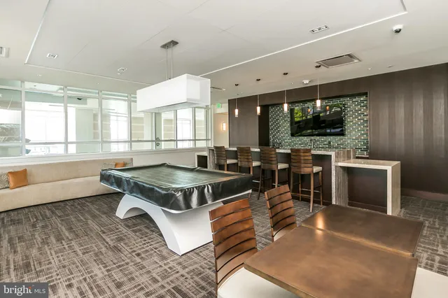 $3,150 | 100 Harborview Drive, Unit 513, Baltimore, MD 21230