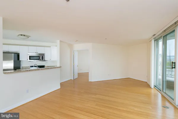 $3,150 | 100 Harborview Drive, Unit 513, Baltimore, MD 21230