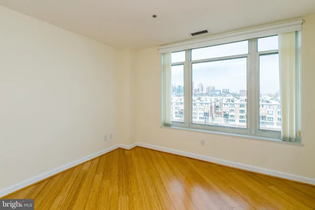 $3,150 | 100 Harborview Drive, Unit 513, Baltimore, MD 21230
